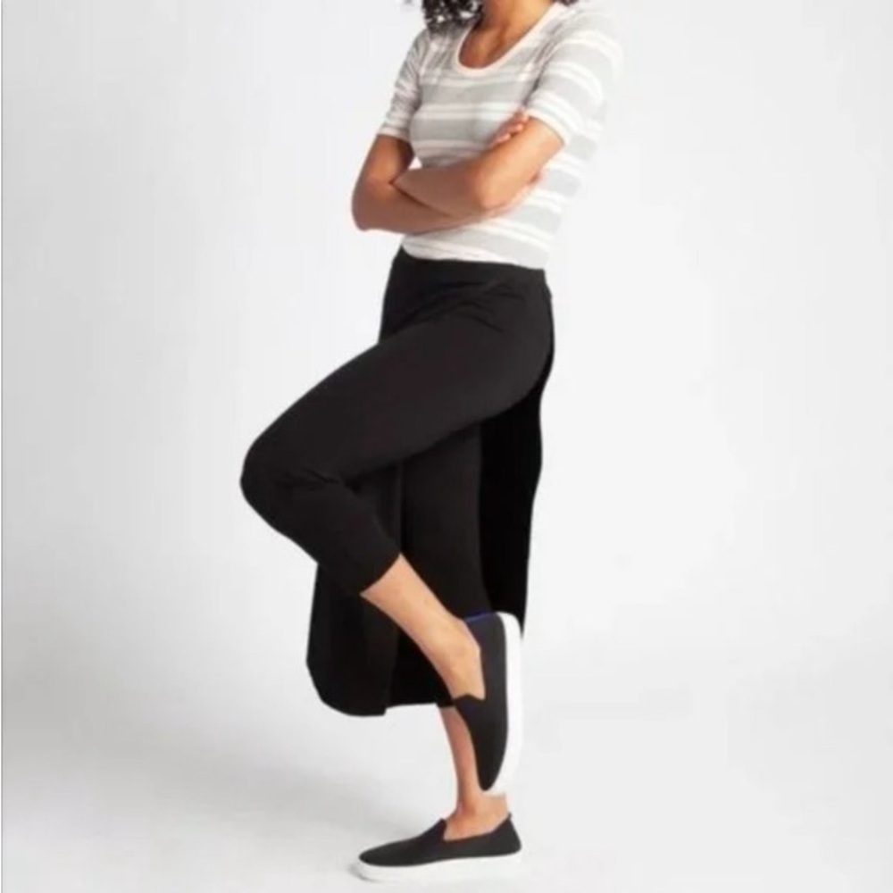 Betabrand the sassiest crop pant skirt - S